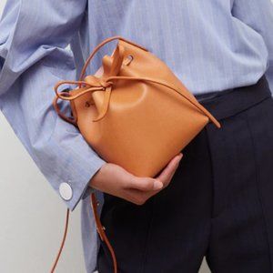 MINI MINI BUCKET BAG - CAMMELLO/ROSA